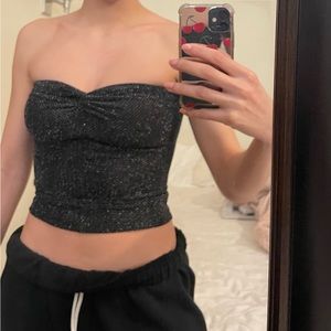 Black shiny top so cute and easy to match